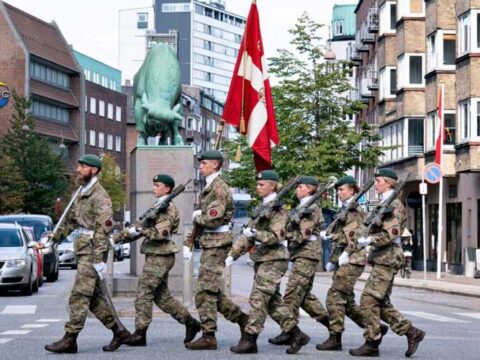 سربازی زنان در دانمارک